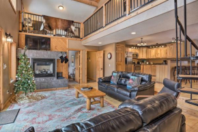Cabin with Hot Tub and Grill Less Than 1 Mi to Skiing!